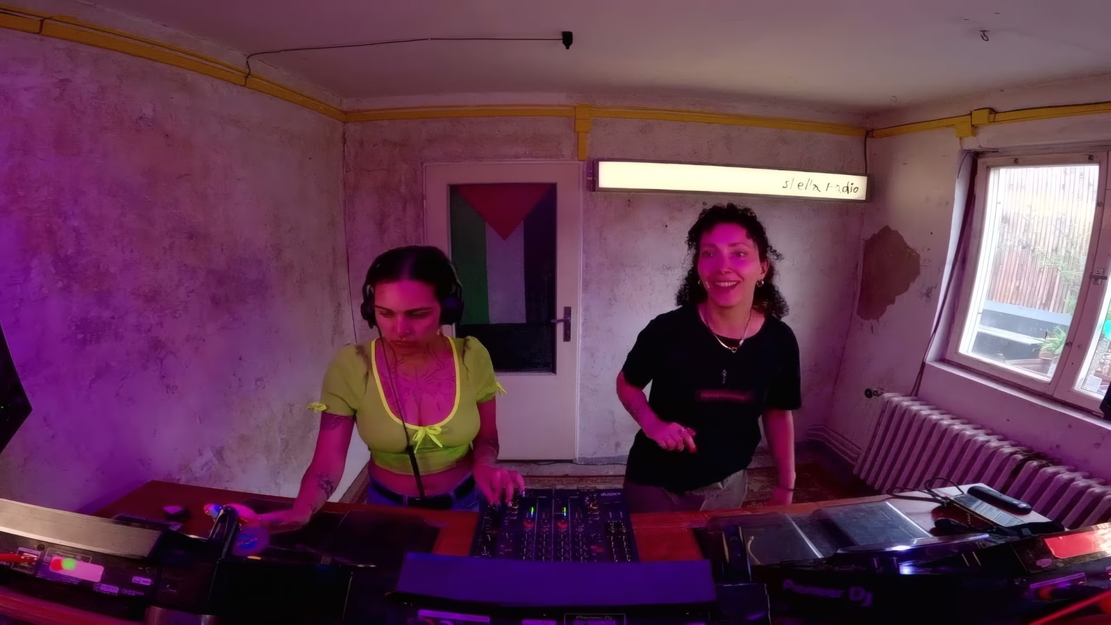 pit stop w/ LAEXI & YASMN