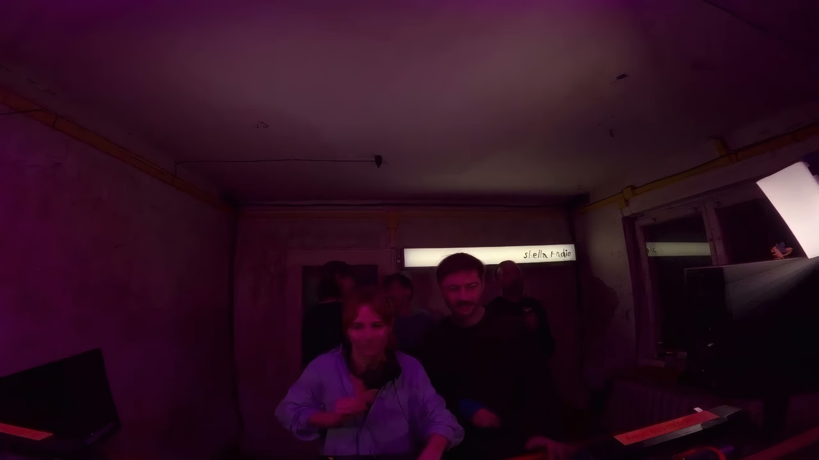 Weltraum Showcase w/ ka.za & Arton