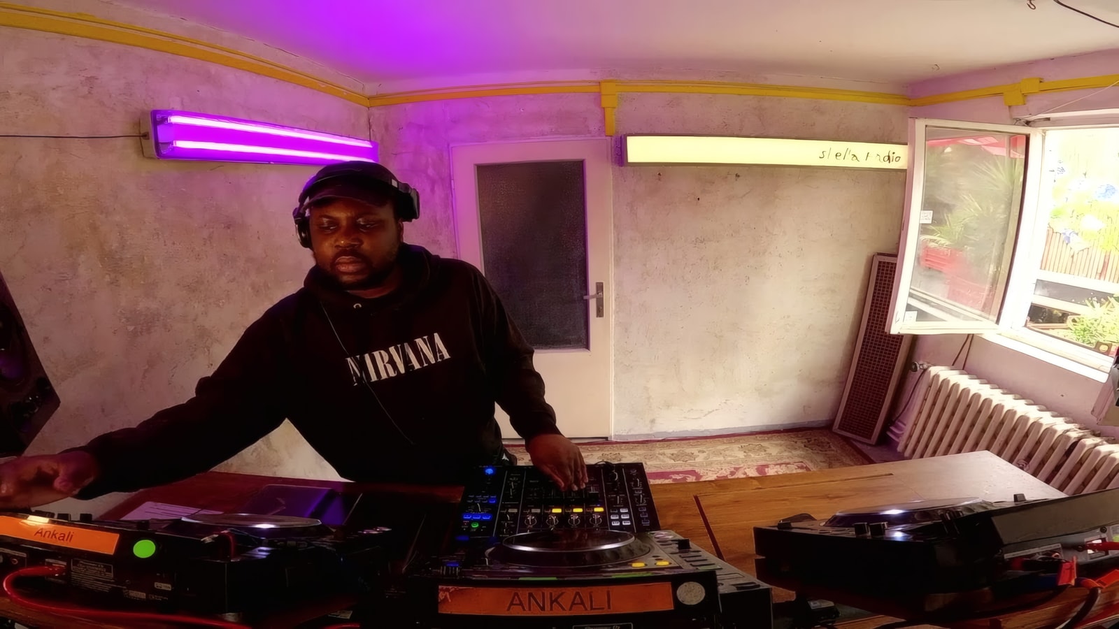 Famalay takeover w/ Shadobeni