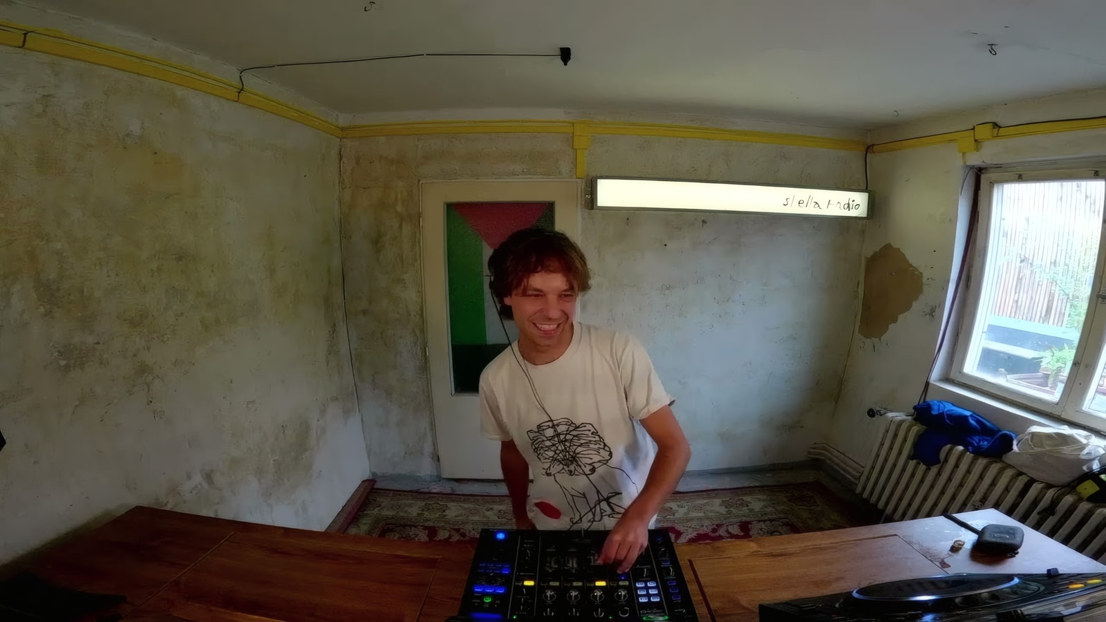 Memory Lake w/ tundra