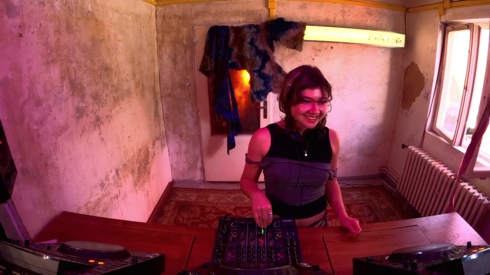 pit stop w/ Meka Bloom