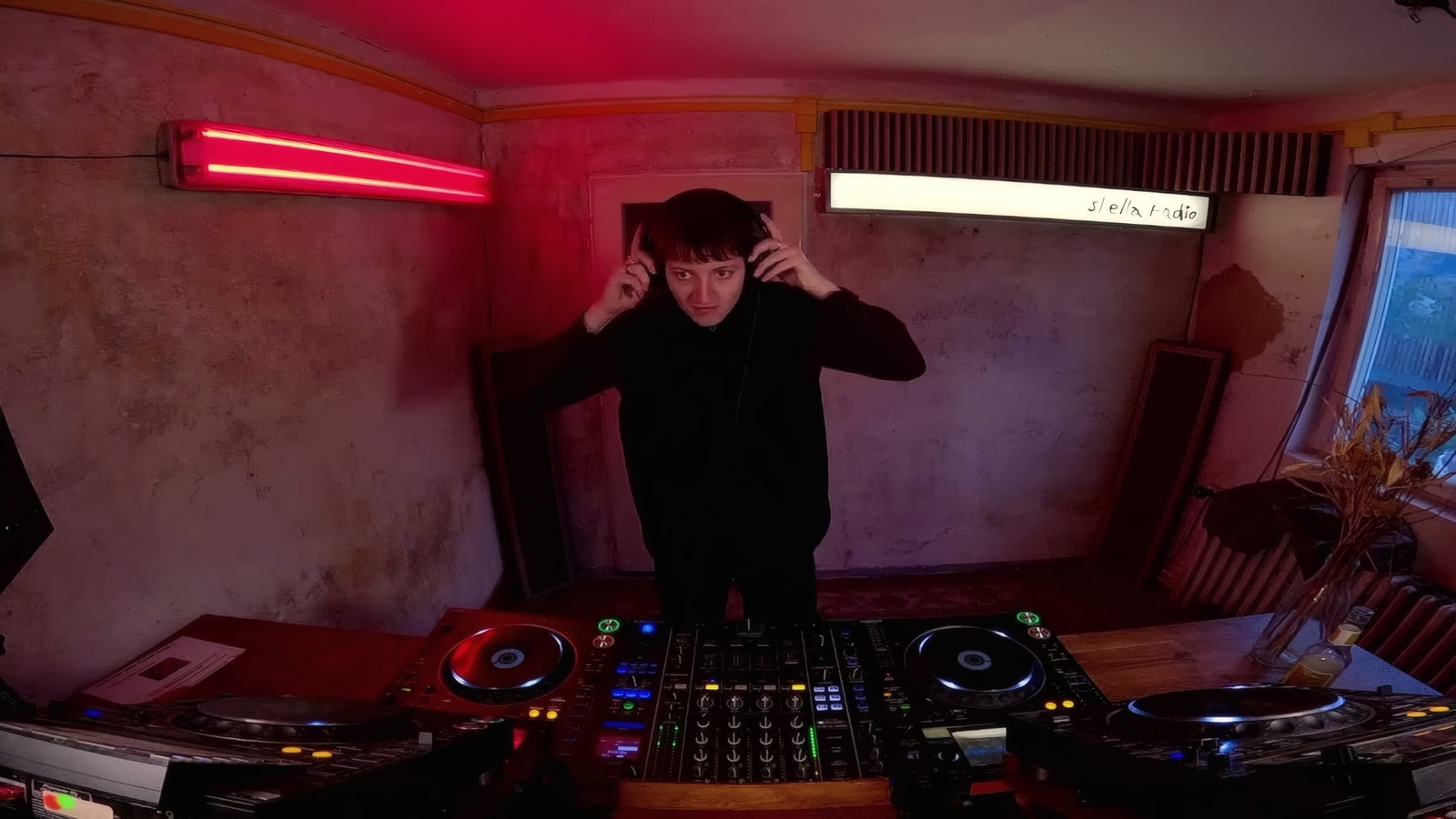 Memory Lake w/ Subsism 