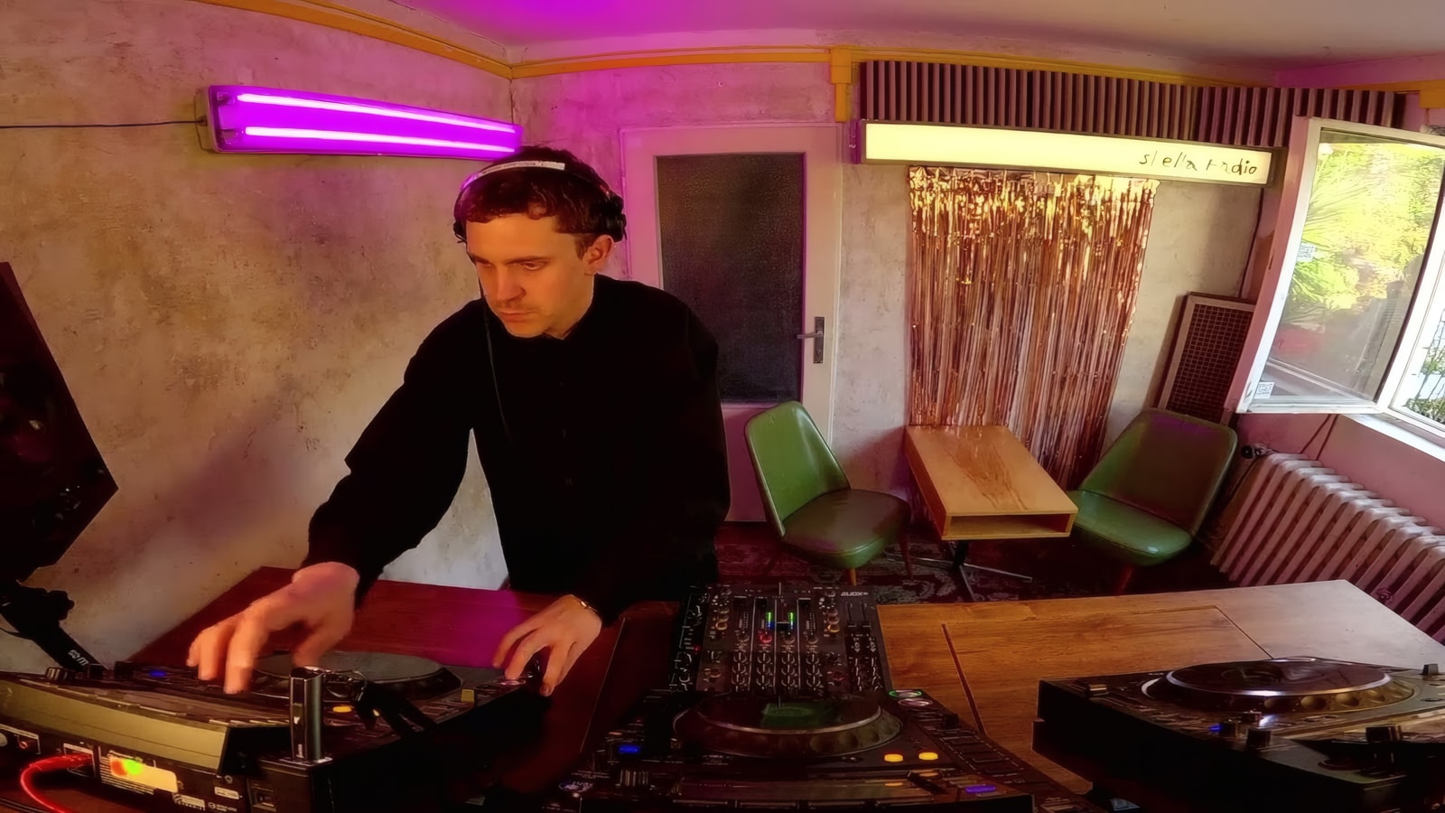 Snake Bite w/ St. Jakob