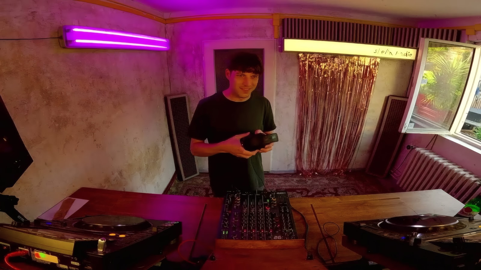 Shella Invites: Nikashi