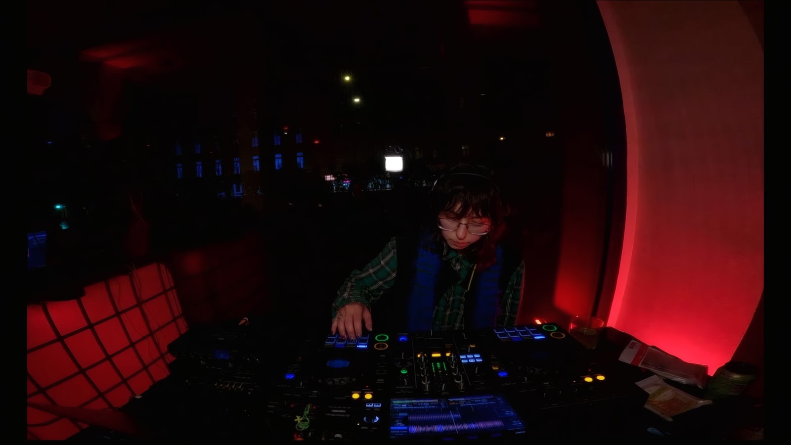 Shella @ Kolektor w/ Jemazz