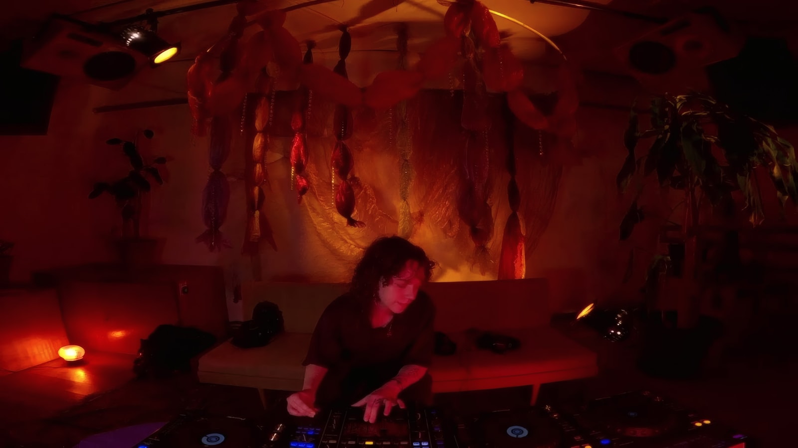 sentimental club :3 w/ Ayiaa