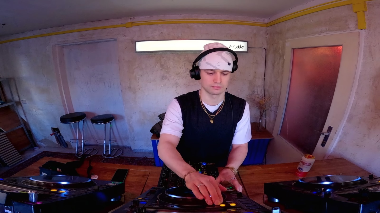 Shella Invites: Joe Murphy