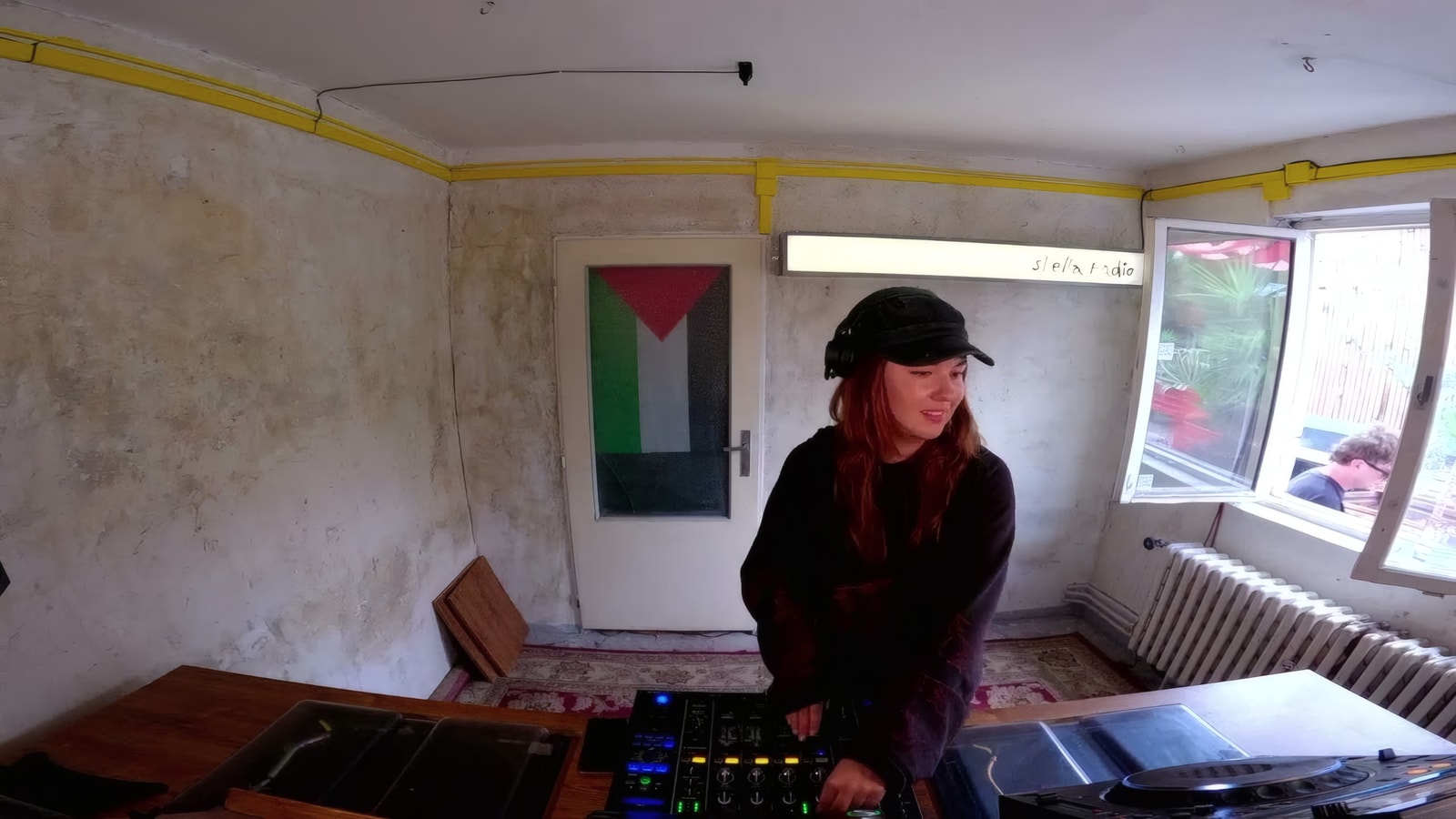 hot topic w/ Formella