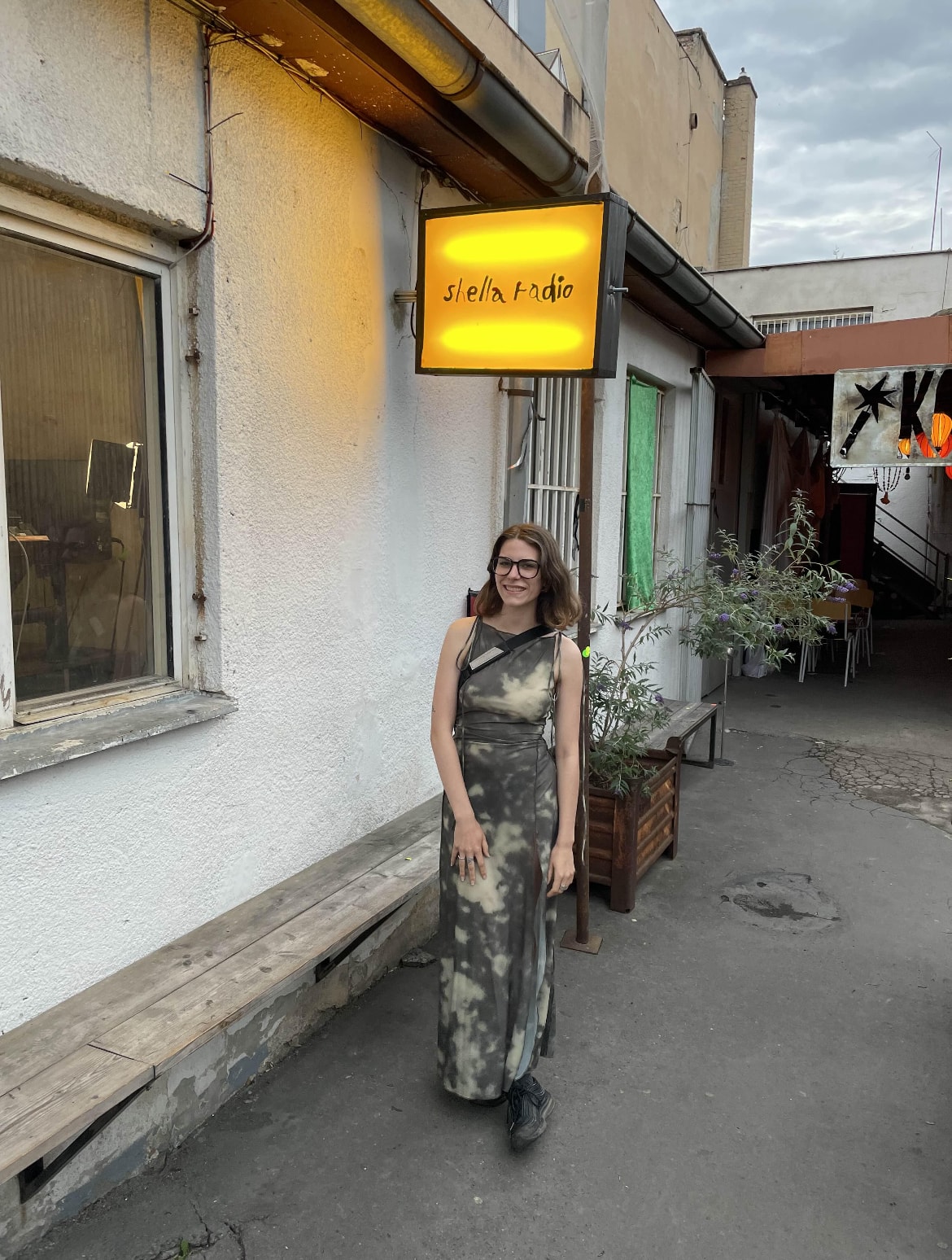 Operator Radio w/ Krismika 