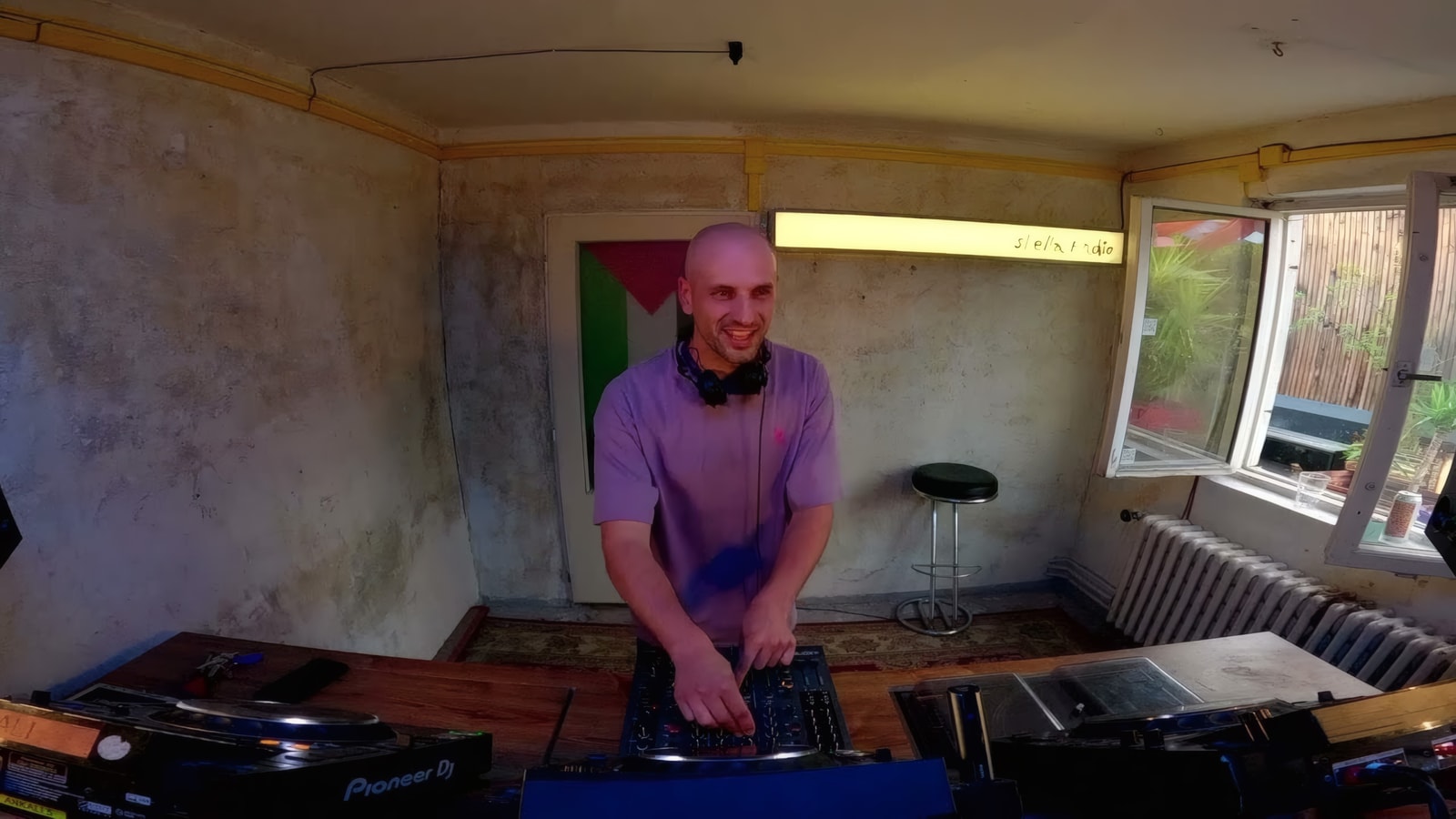 #oioioi w/ Still Sparkling