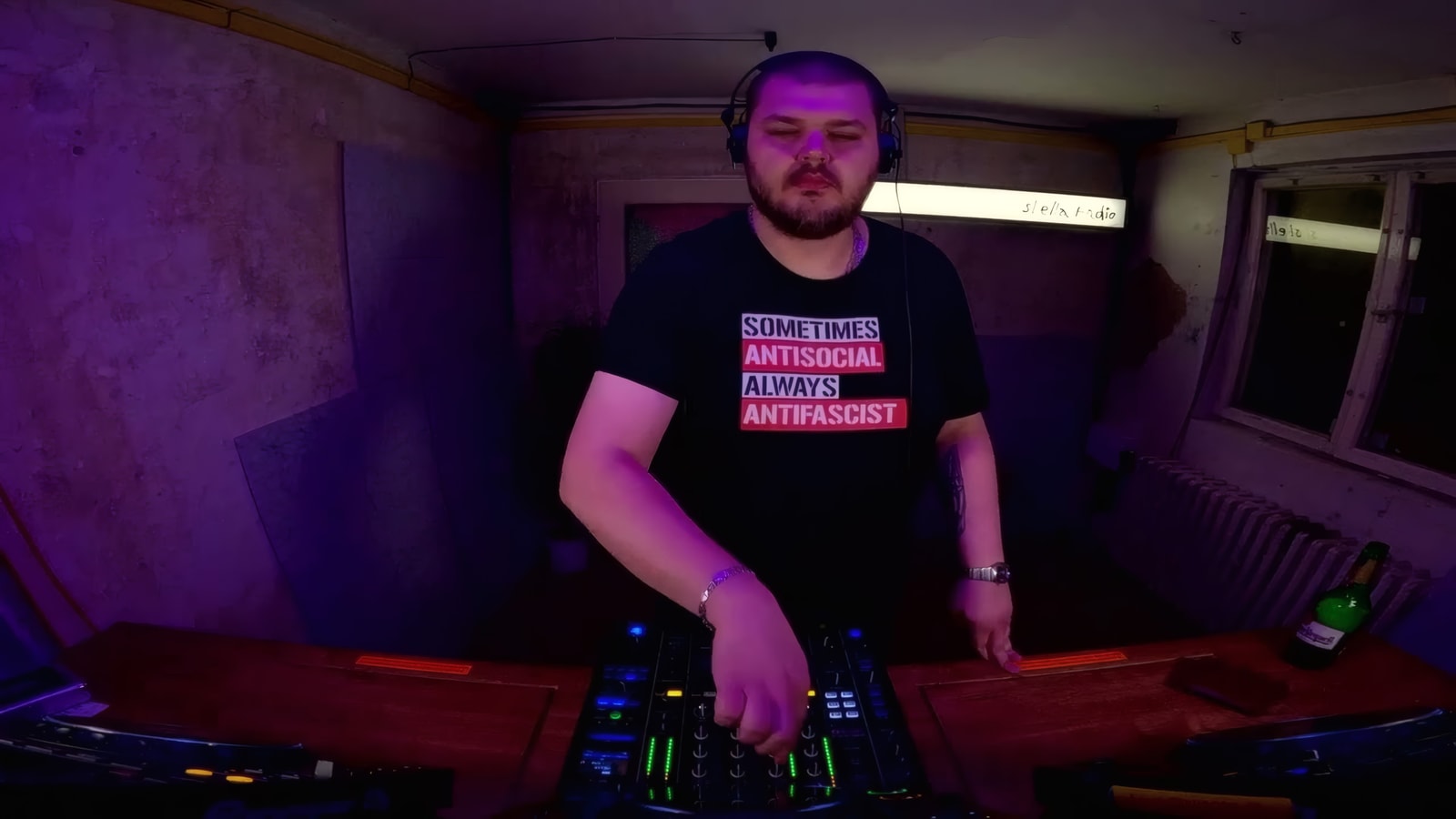 rainstopping w/ Hardware