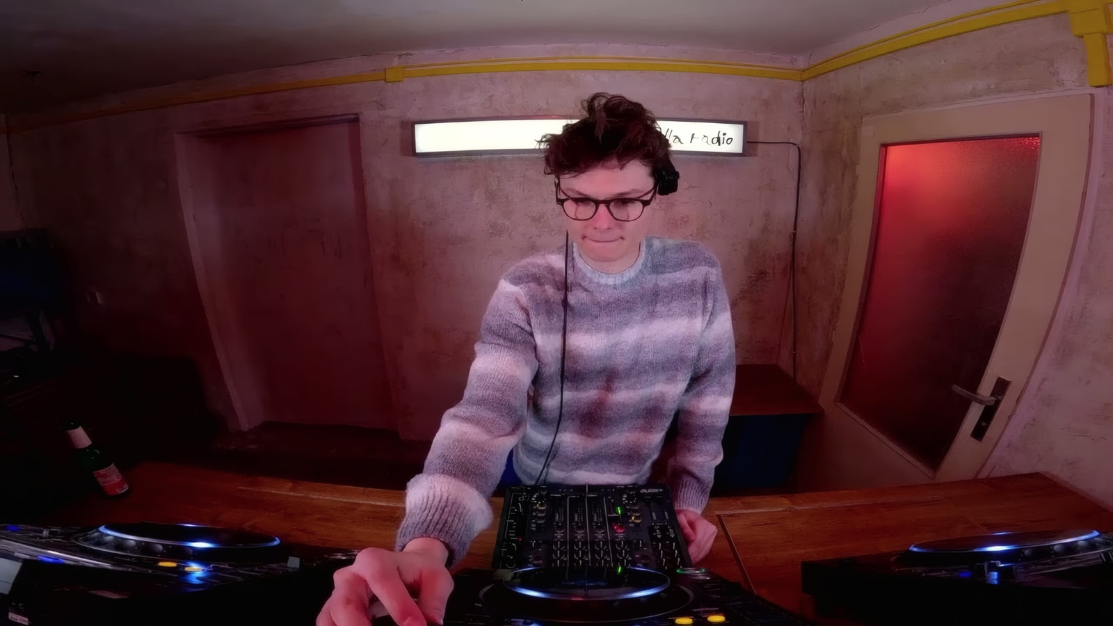 Fréquence Inter w/ Aurélien